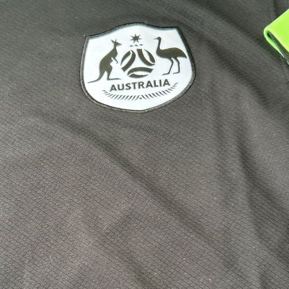AUSTRALIA National Team Soccer JERSEY Sz Men's M,L,XL or 2XL NWT by Nike - Picture 2 of 4